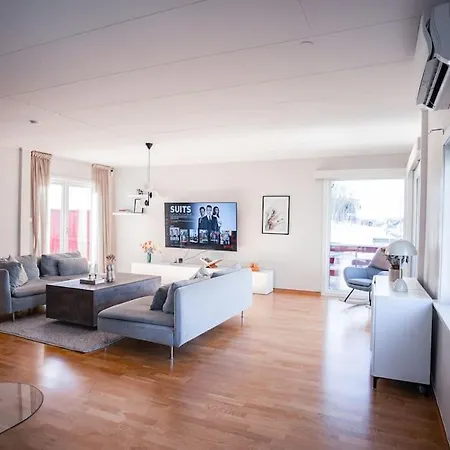 Big Family House With 3 Bedrooms Сasa de vacaciones *