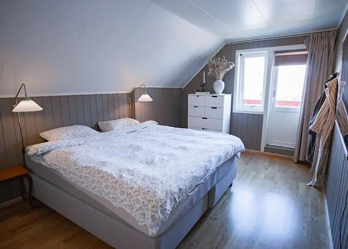 Big Family House With 3 Bedrooms *