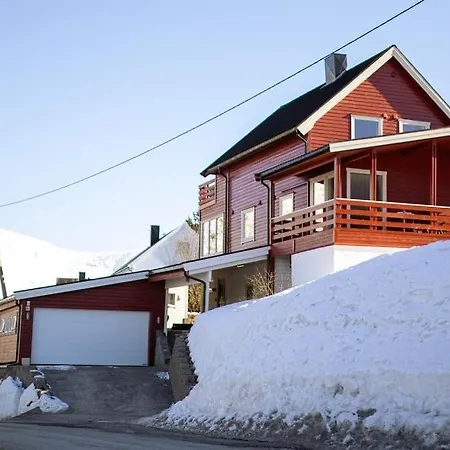 Big Family House With 3 Bedrooms トロムソ